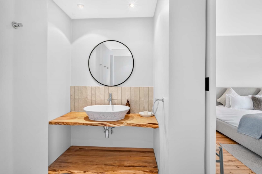 2 Bedroom Property for Sale in Green Point Western Cape